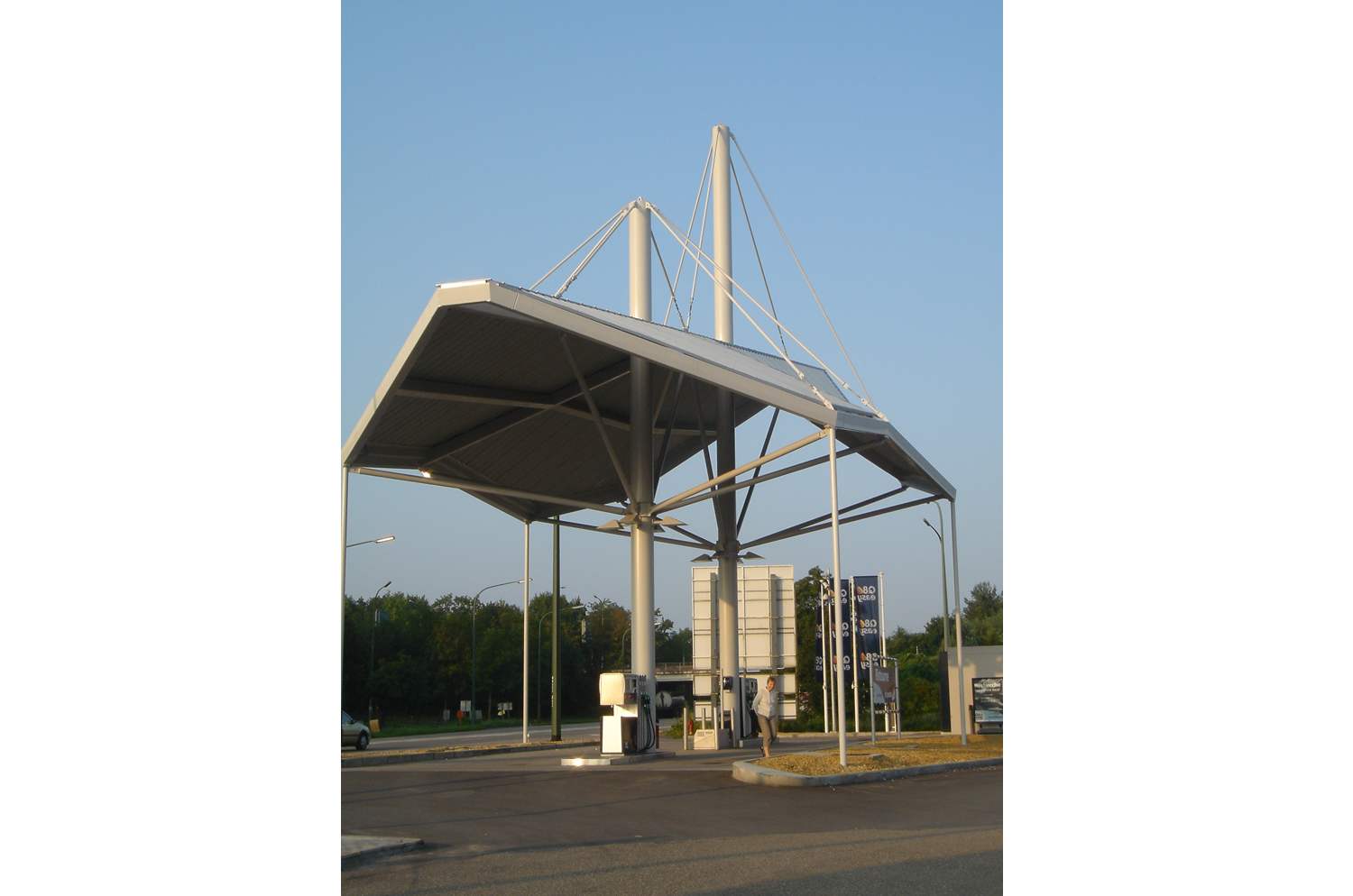 Nouvelle station service