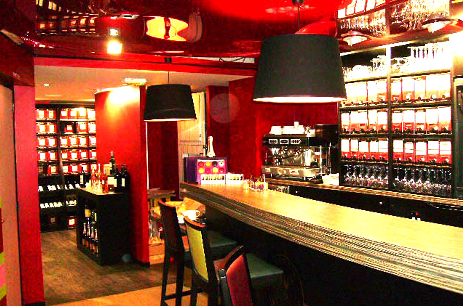 Aménagement d’un bar à vin à Namur