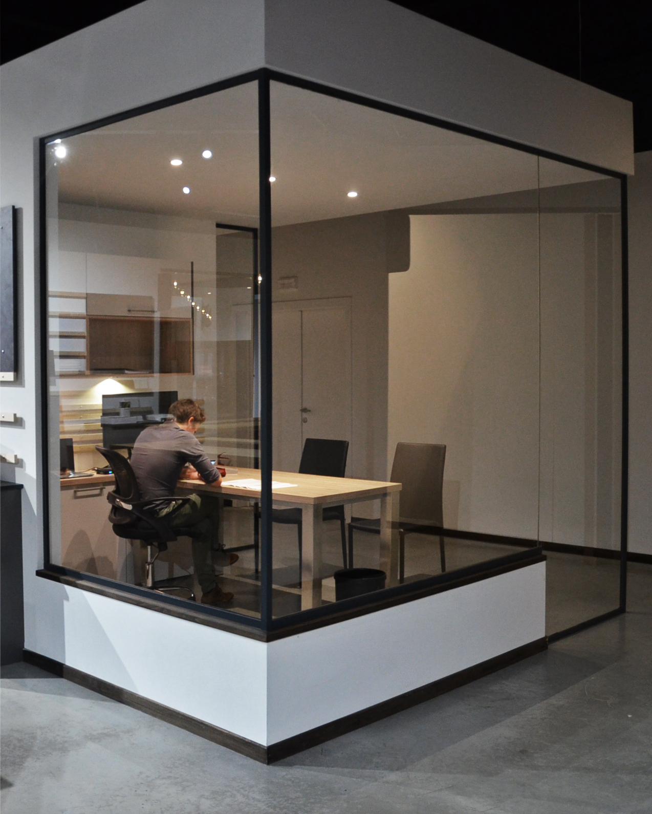 CONSTRUCTION D’UN SHOWROOM