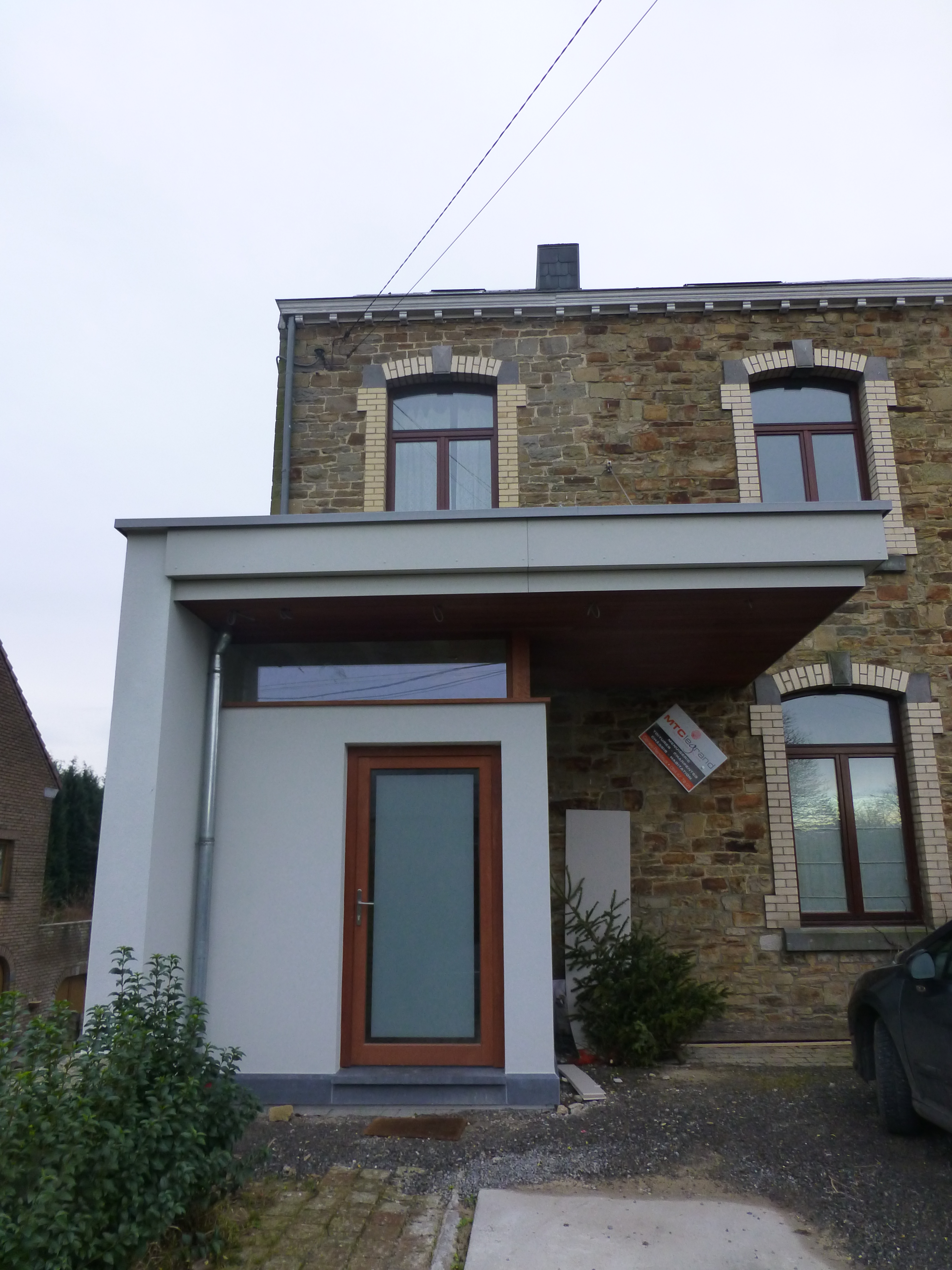 Création d’un sas d’entrée à Courrière